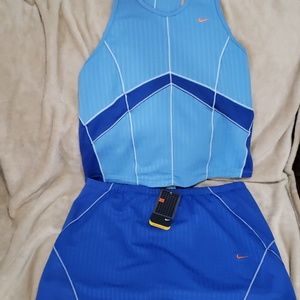 Nike Tennis/Golf Womens Outfit XL Top and Bottom